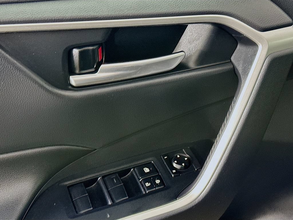 Used 2019 Toyota RAV4 XLE w/ Convenience Package AWD/4WD image 22