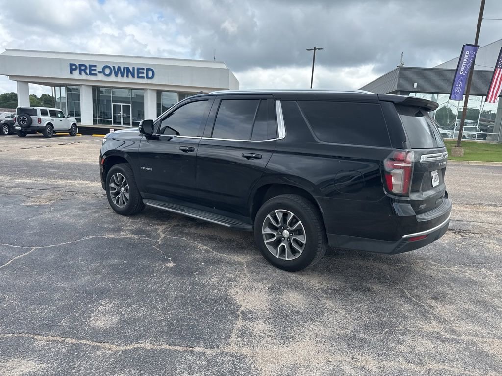 Used 2021 Chevrolet Tahoe LT w/ LT Signature Package RWD image 11