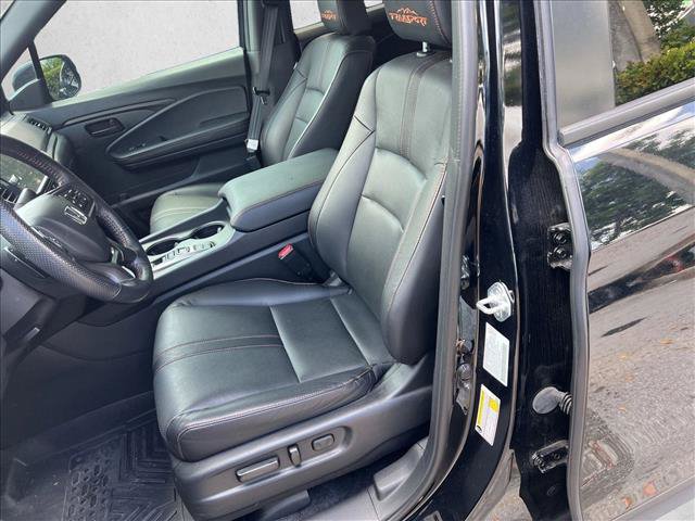 Used 2025 Honda Ridgeline TrailSport image 11