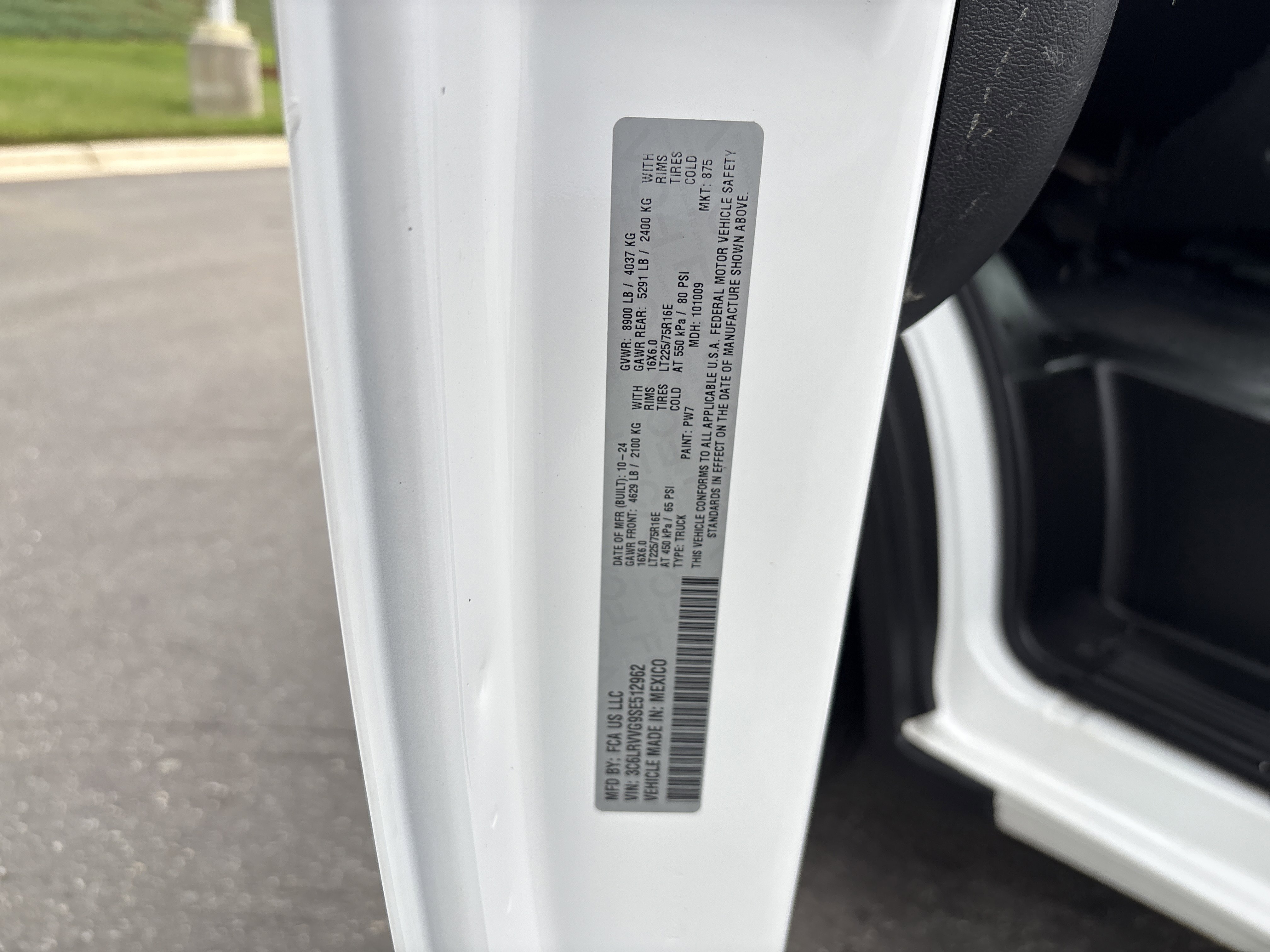Used 2025 RAM ProMaster 2500 w/ Convenience Group FWD image 34