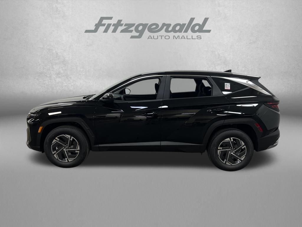 New 2026 Hyundai Tucson Blue SE AWD/4WD image 2