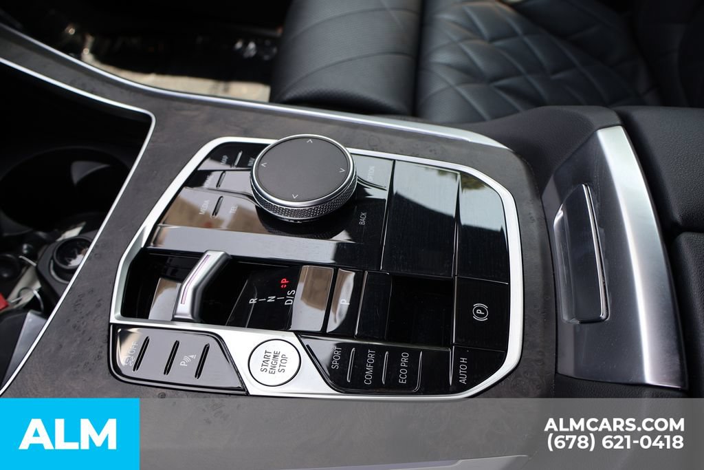 Used 2024 BMW X5 sDrive40i w/ Premium Package RWD image 32