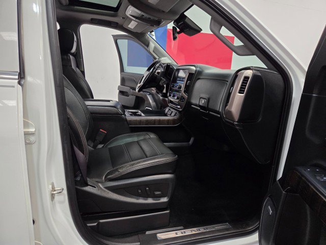 Used 2016 GMC Sierra 3500 Denali w/ Duramax Plus Package image 8