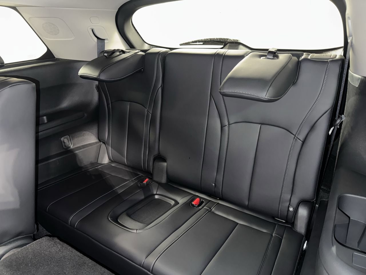 Certified 2026 INFINITI QX60 Luxe w/ Cargo Package AWD/4WD image 32