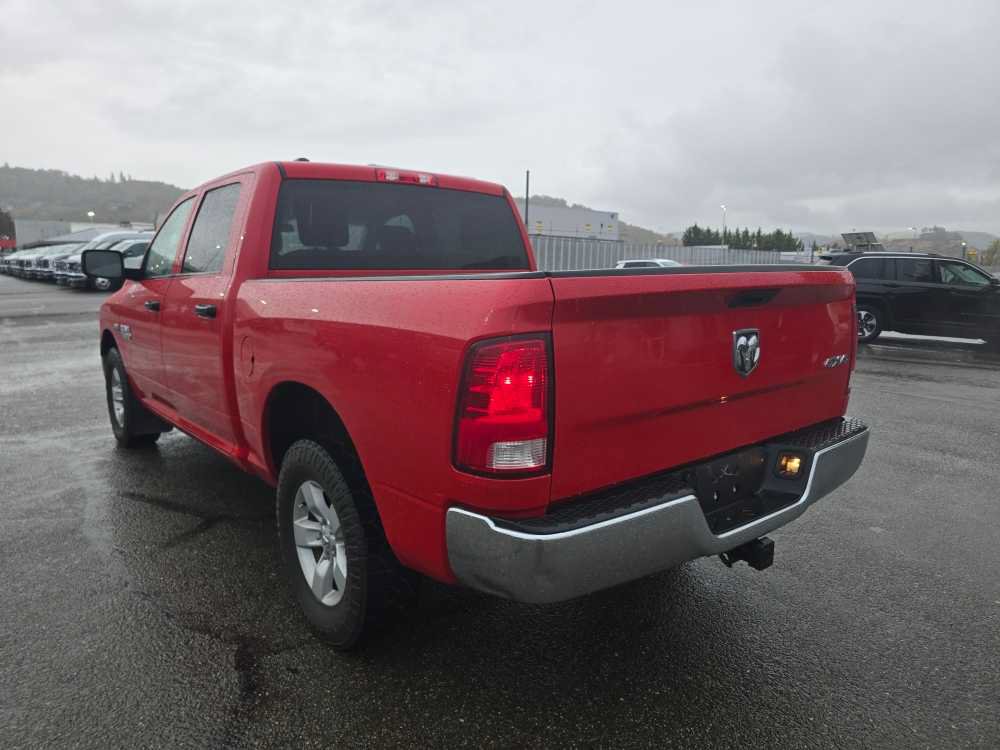 Used 2018 RAM 1500 ST w/ SXT Appearance Group AWD/4WD image 9