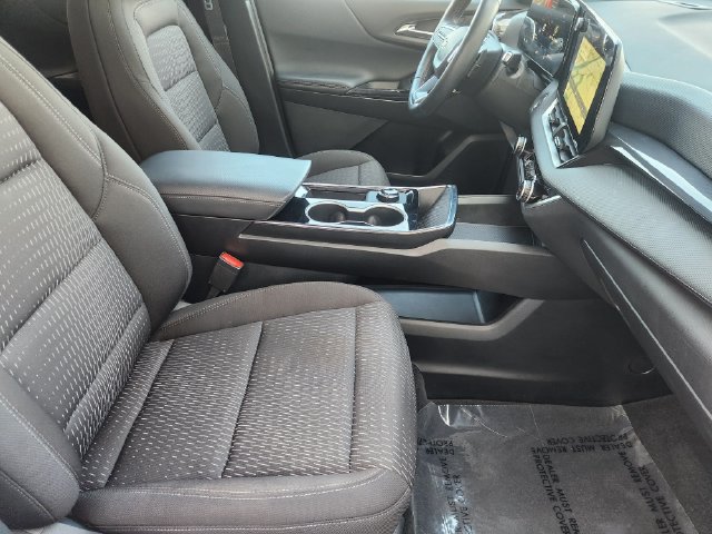 Used 2026 Chevrolet Equinox LT FWD image 19