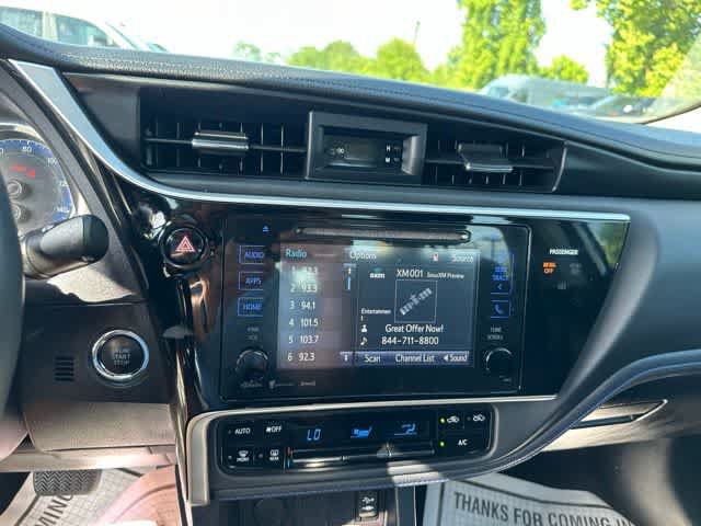 Used 2017 Toyota Corolla SE w/ SE Premium Package FWD image 8