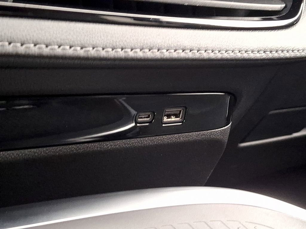New 2026 Buick Enclave Sport Touring w/ Power Package image 18