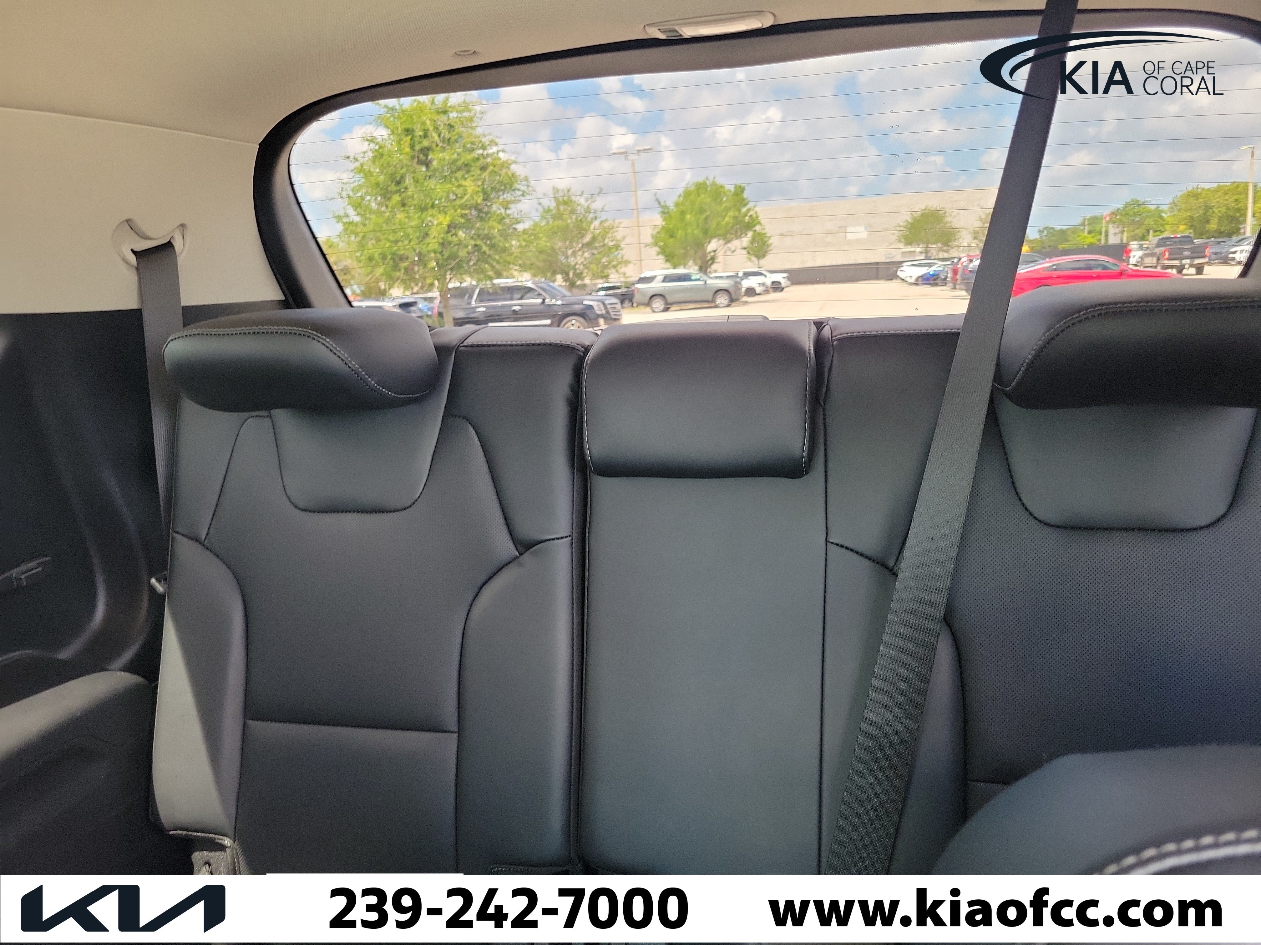 Certified 2024 Kia Telluride S w/ S Sunroof Package FWD image 15