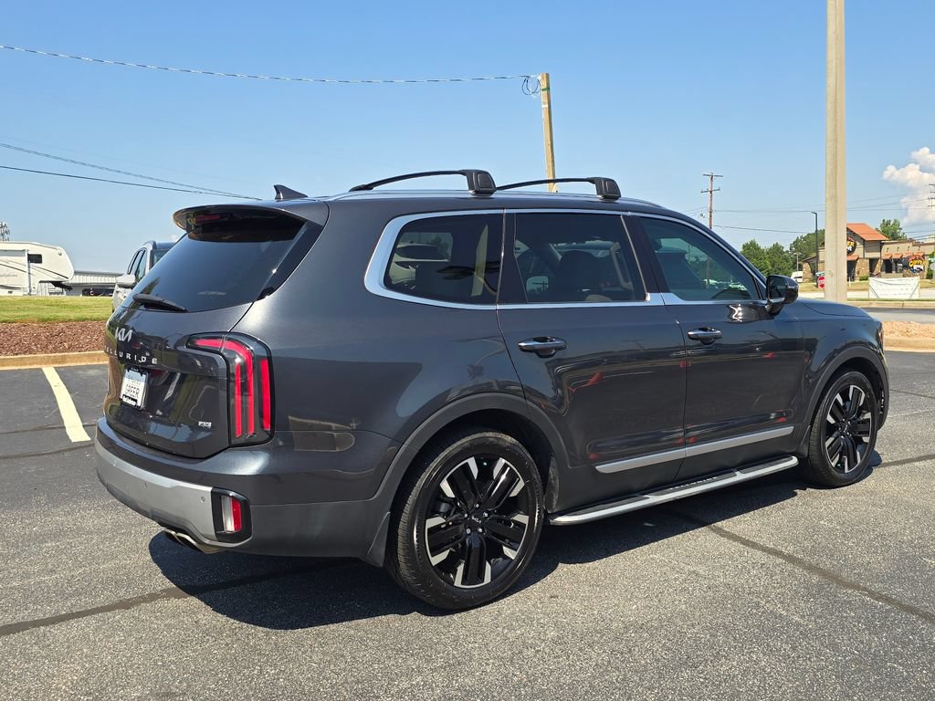 Used 2023 Kia Telluride SX Prestige AWD/4WD image 3