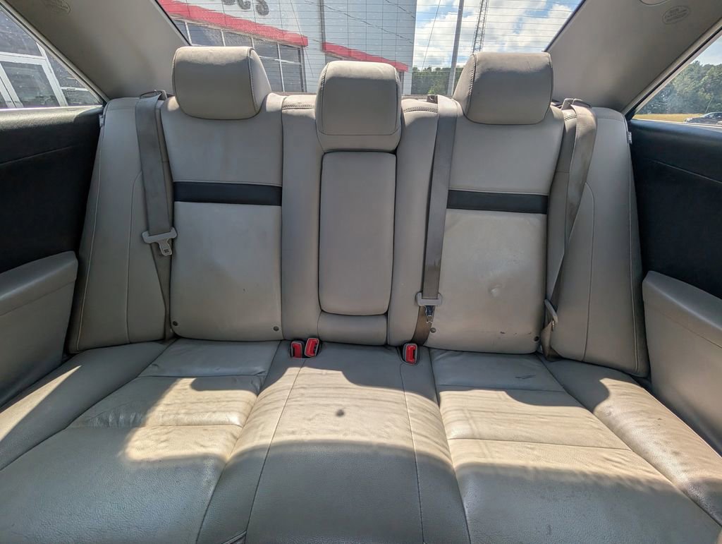 Used 2013 Toyota Camry XLE w/ Convenience Pkg FWD image 23