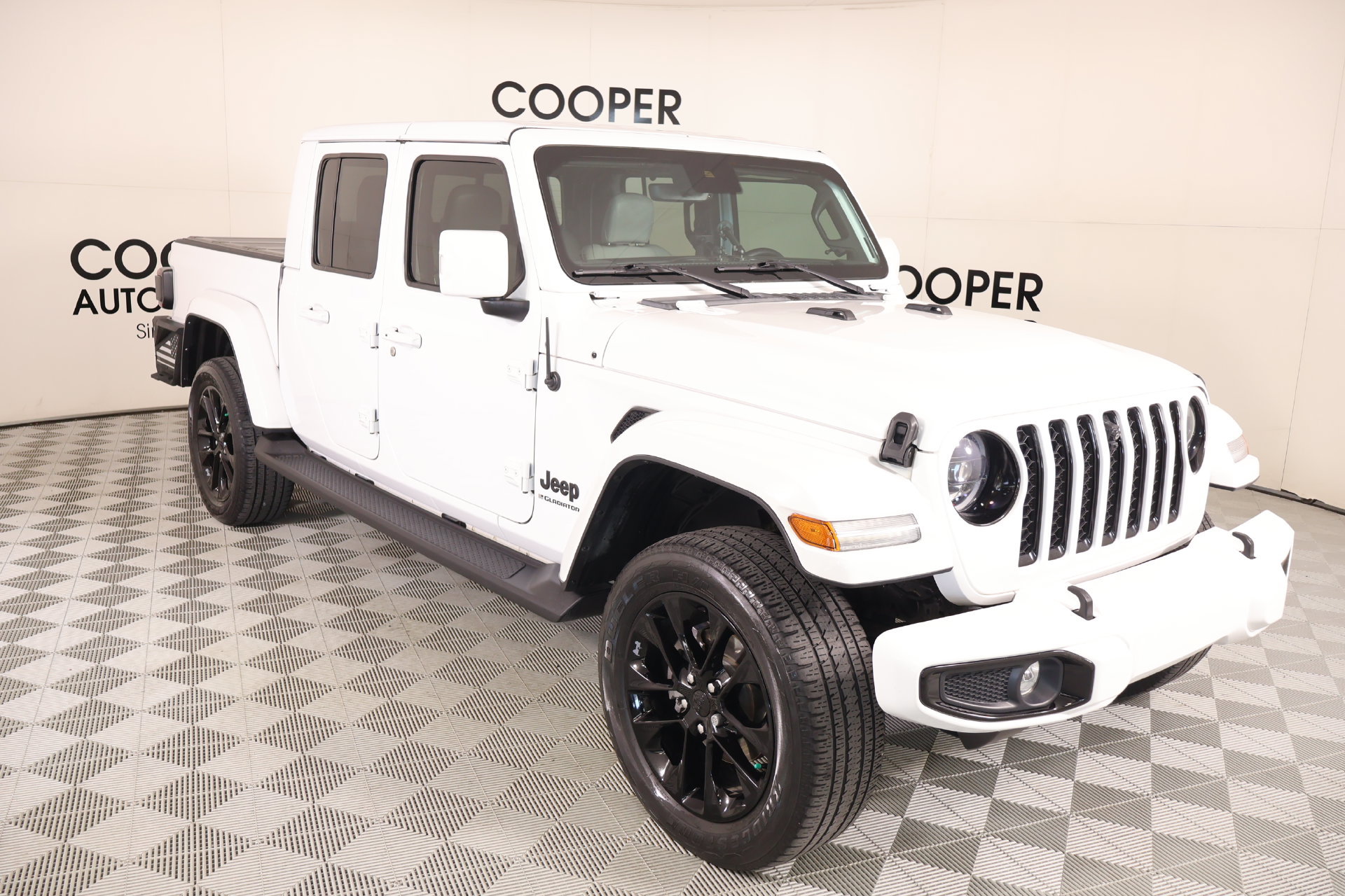 Used 2023 Jeep Gladiator Overland