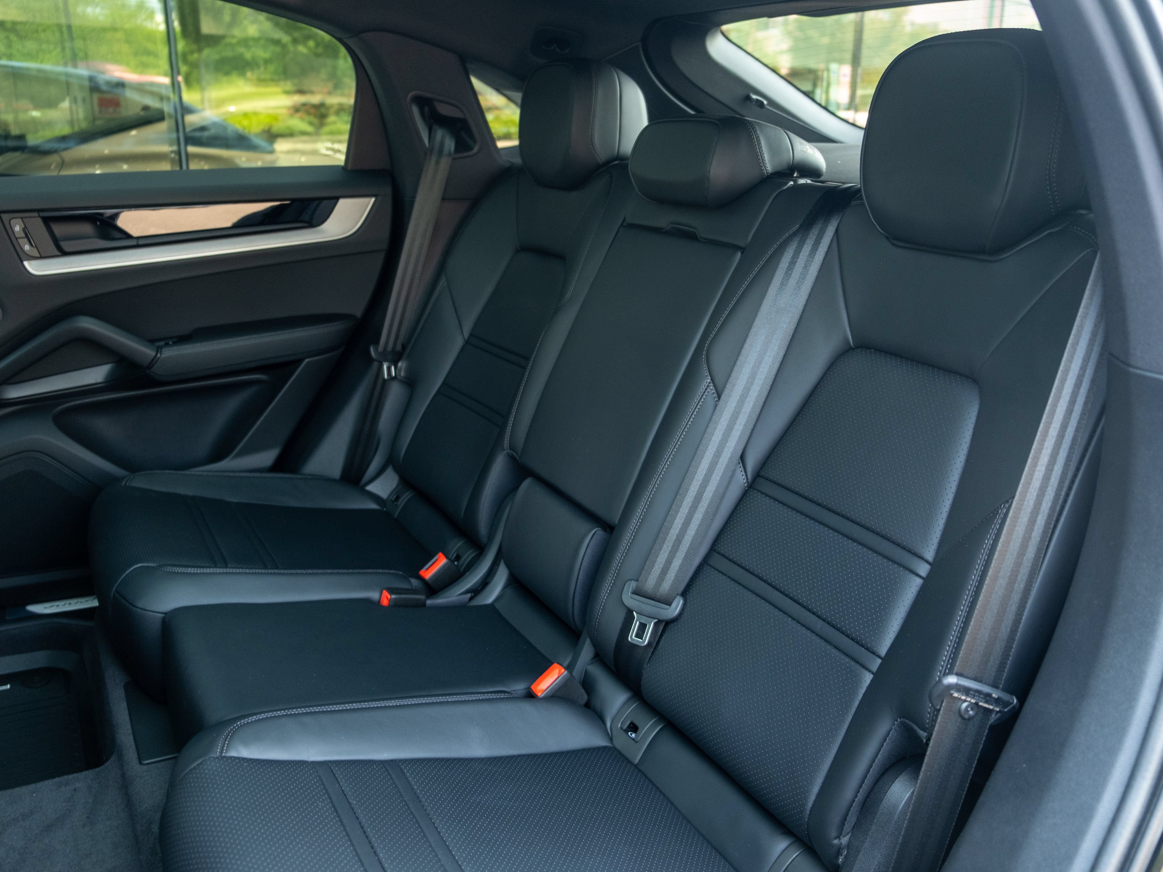 New 2026 Porsche Cayenne S AWD/4WD image 40