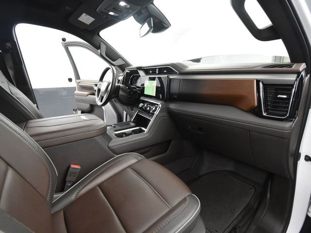 Used 2025 GMC Sierra 3500 Denali image 55