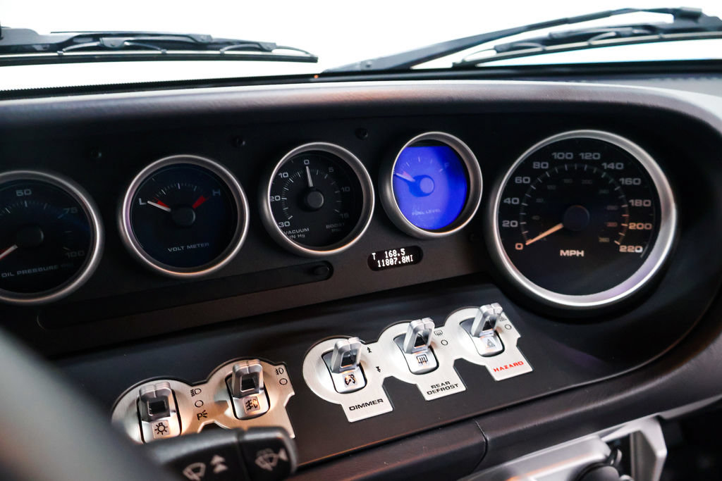 Used 2006 Ford GT RWD image 30