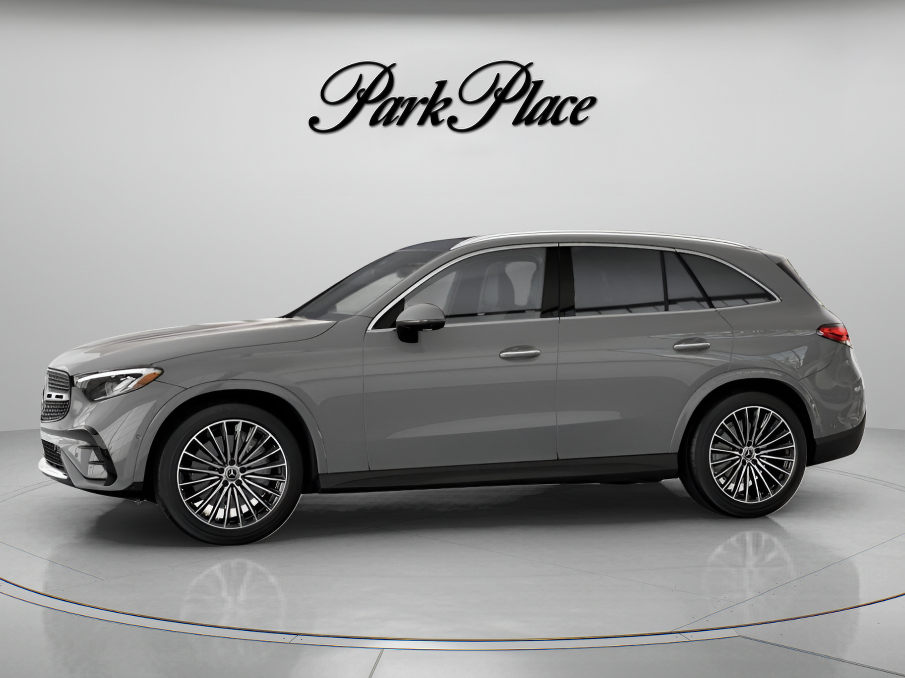 Used 2026 Mercedes-Benz GLC 300 image 7