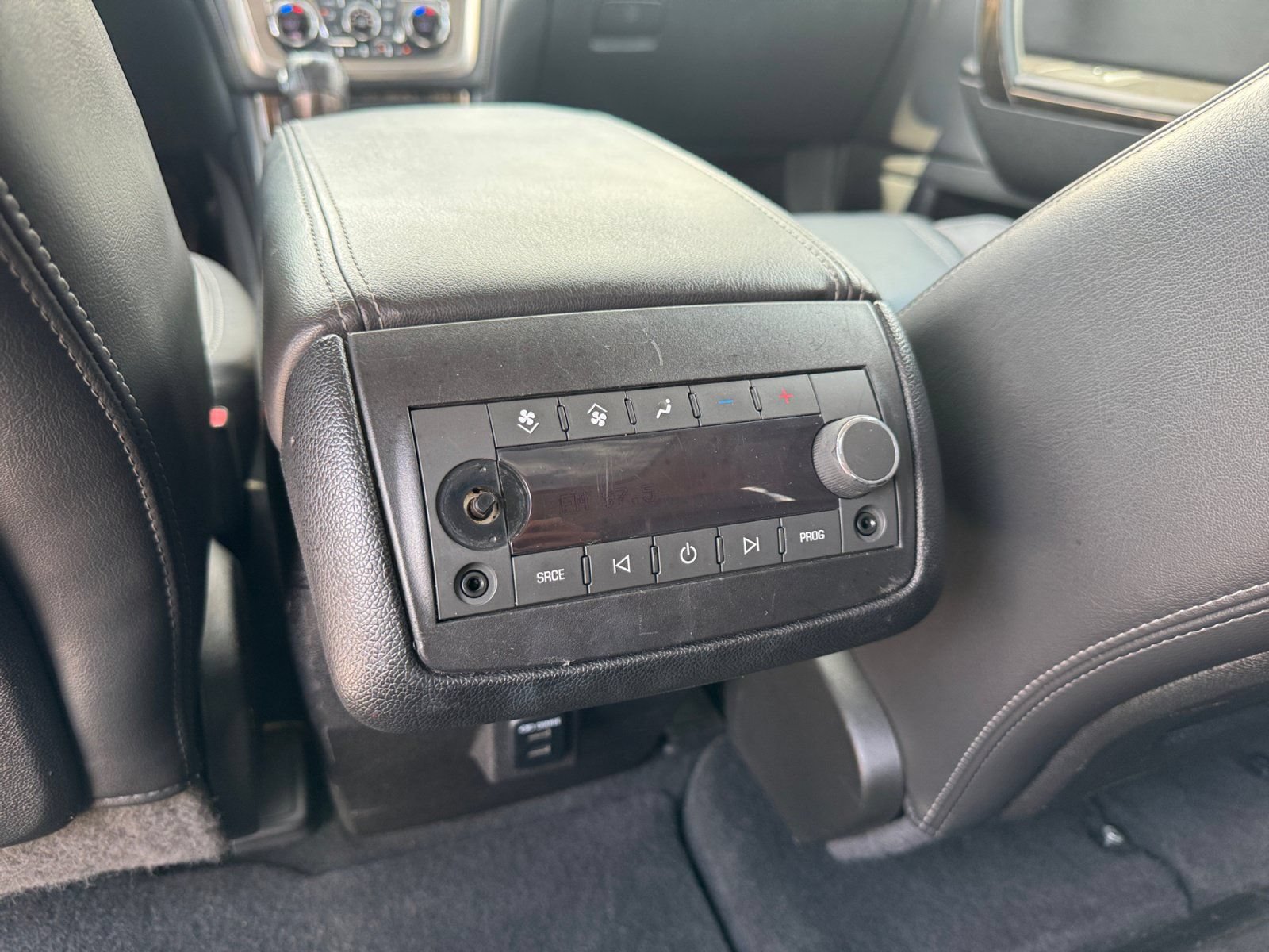 Used 2015 GMC Acadia Denali AWD/4WD image 19