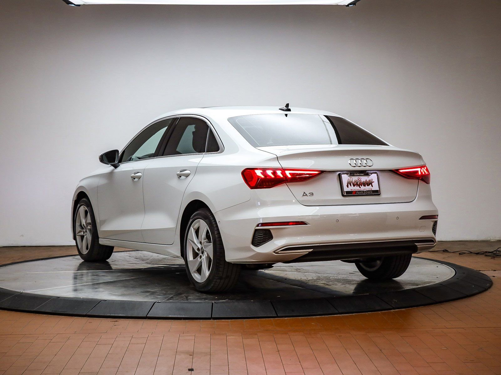 Used 2023 Audi A3 2.0T Premium w/ Convenience Package image 2