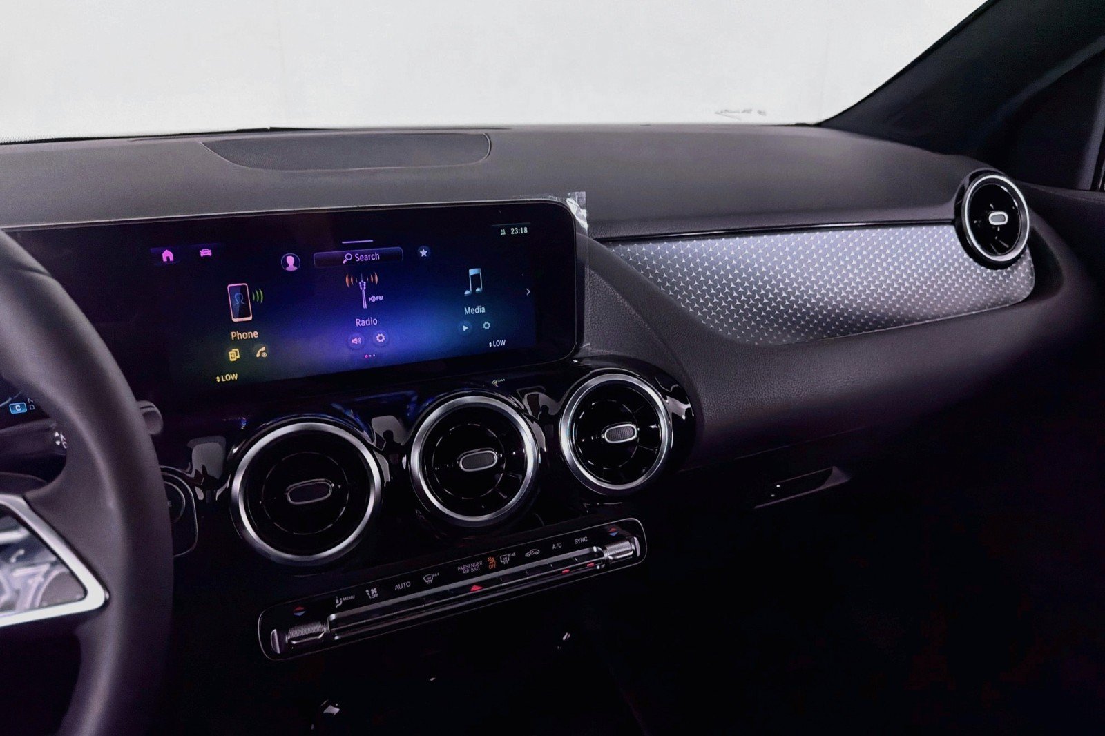 New 2026 Mercedes-Benz GLA 250 image 19
