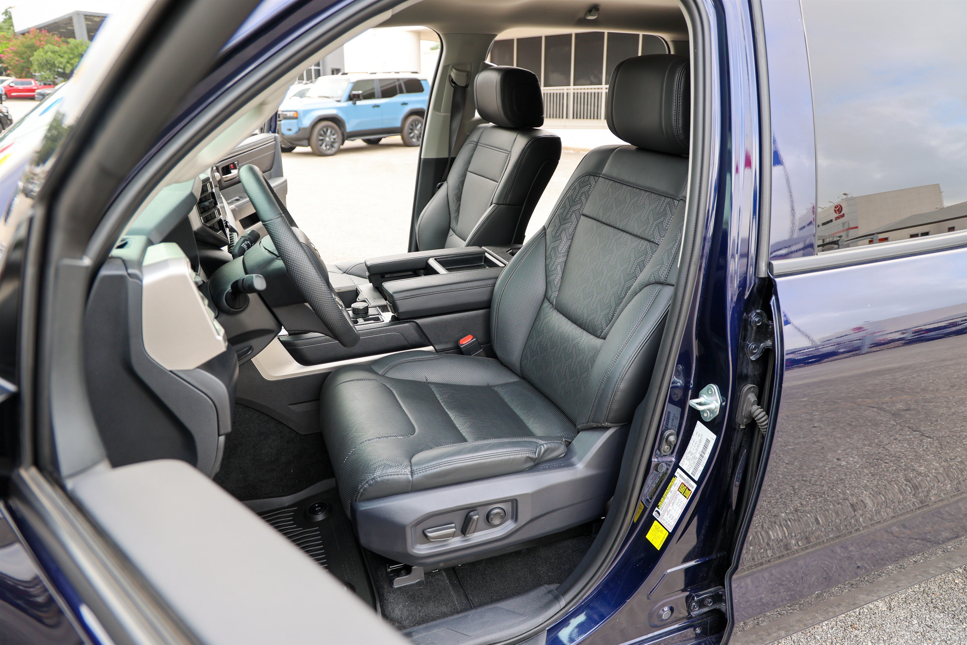 Used 2024 Toyota Tundra SR5 w/ SR5 Premium Package AWD/4WD image 43