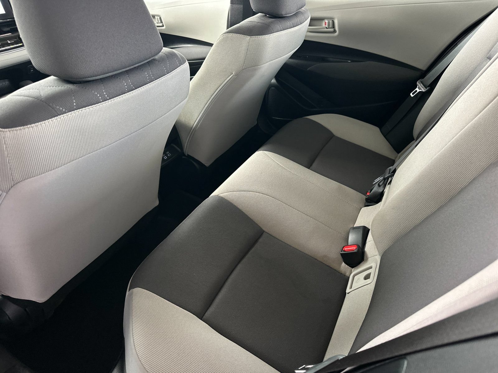 Used 2026 Toyota Corolla LE FWD image 11