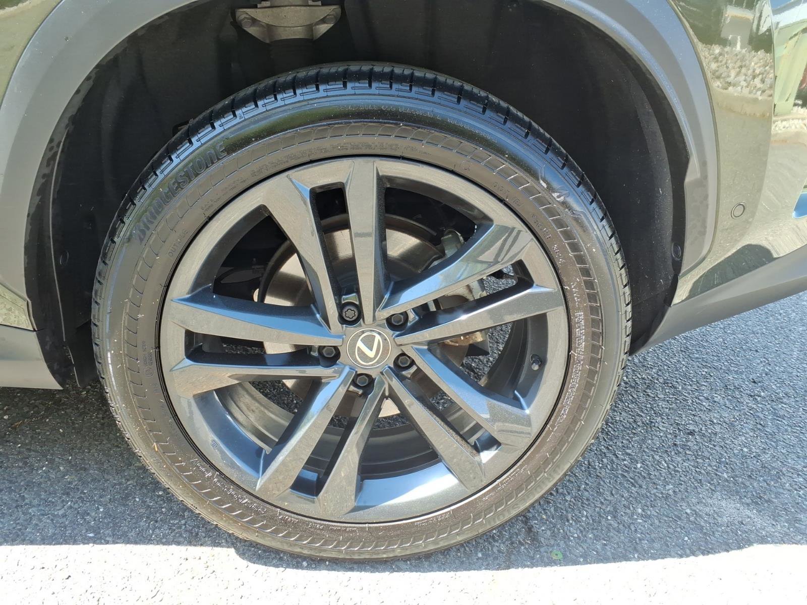 Certified 2025 Lexus NX 450h+ AWD w/ Accessory Package (2T) image 17