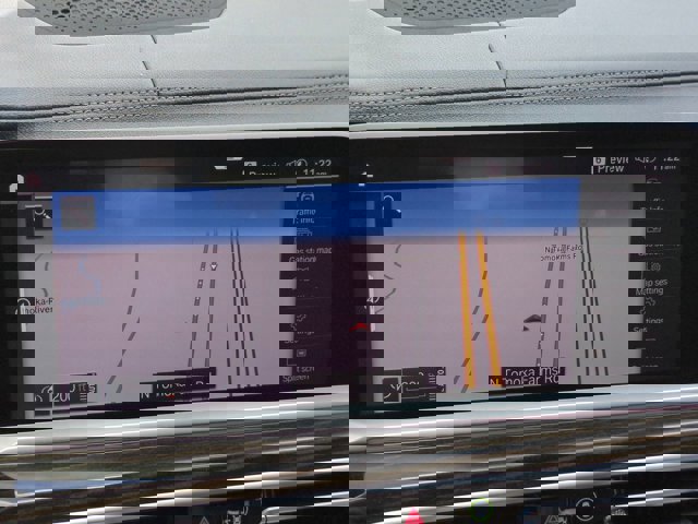 Used 2021 BMW X7 M50i w/ Cold Weather Package image 22