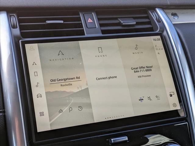 New 2024 Land Rover Discovery Dynamic SE image 9