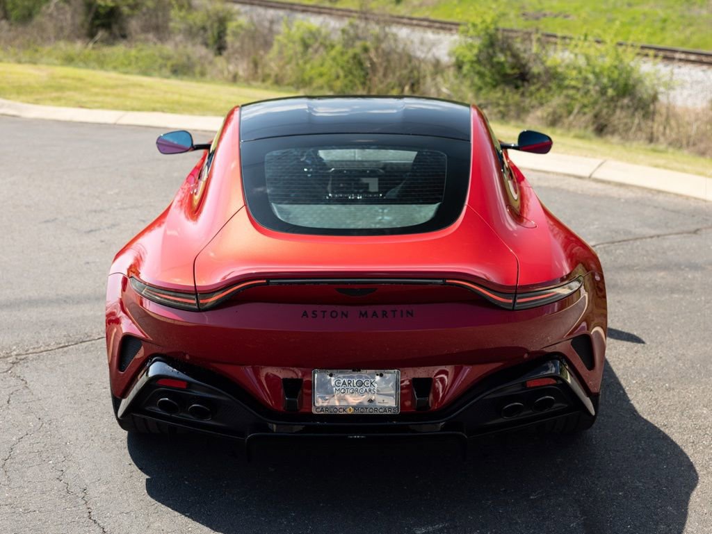 Used 2025 Aston Martin V8 Vantage Coupe image 6