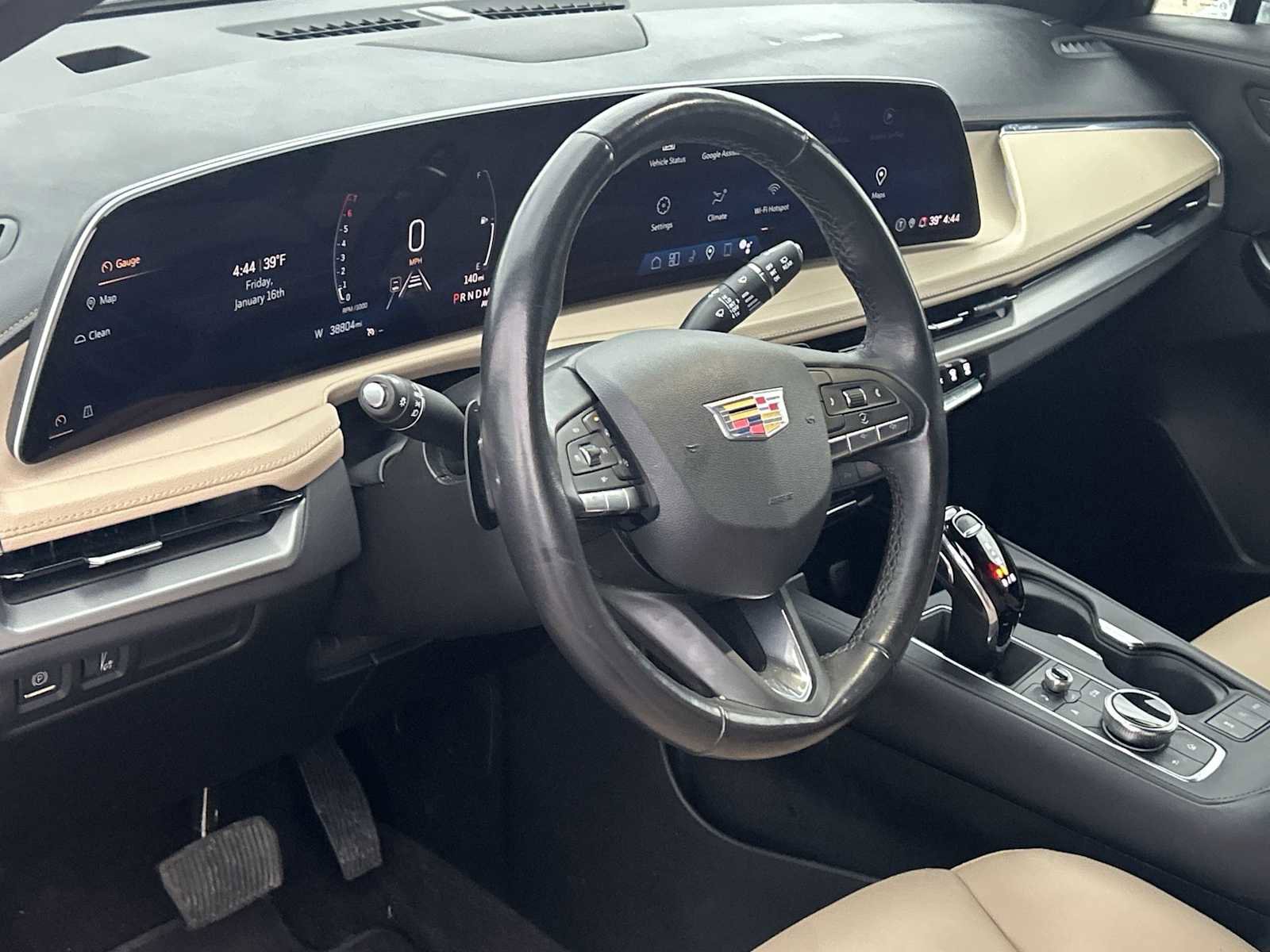 Certified 2024 Cadillac XT4 Luxury w/ Cold Weather Package image 10