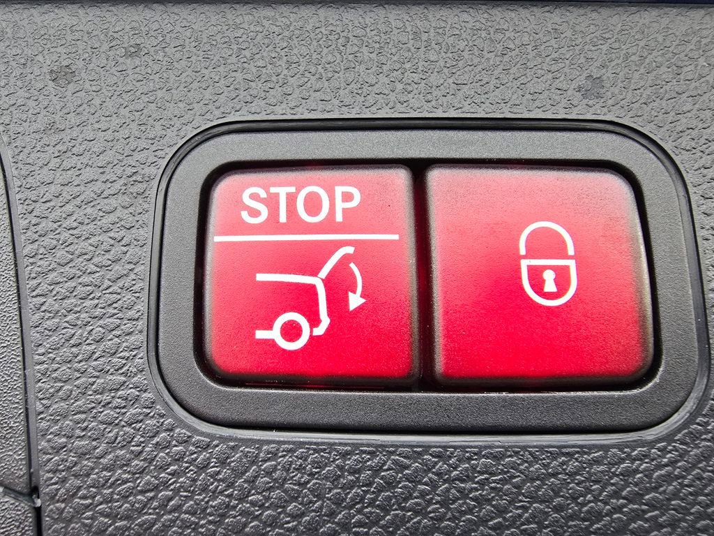 Certified 2022 Mercedes-Benz GLC 300 4MATIC image 21