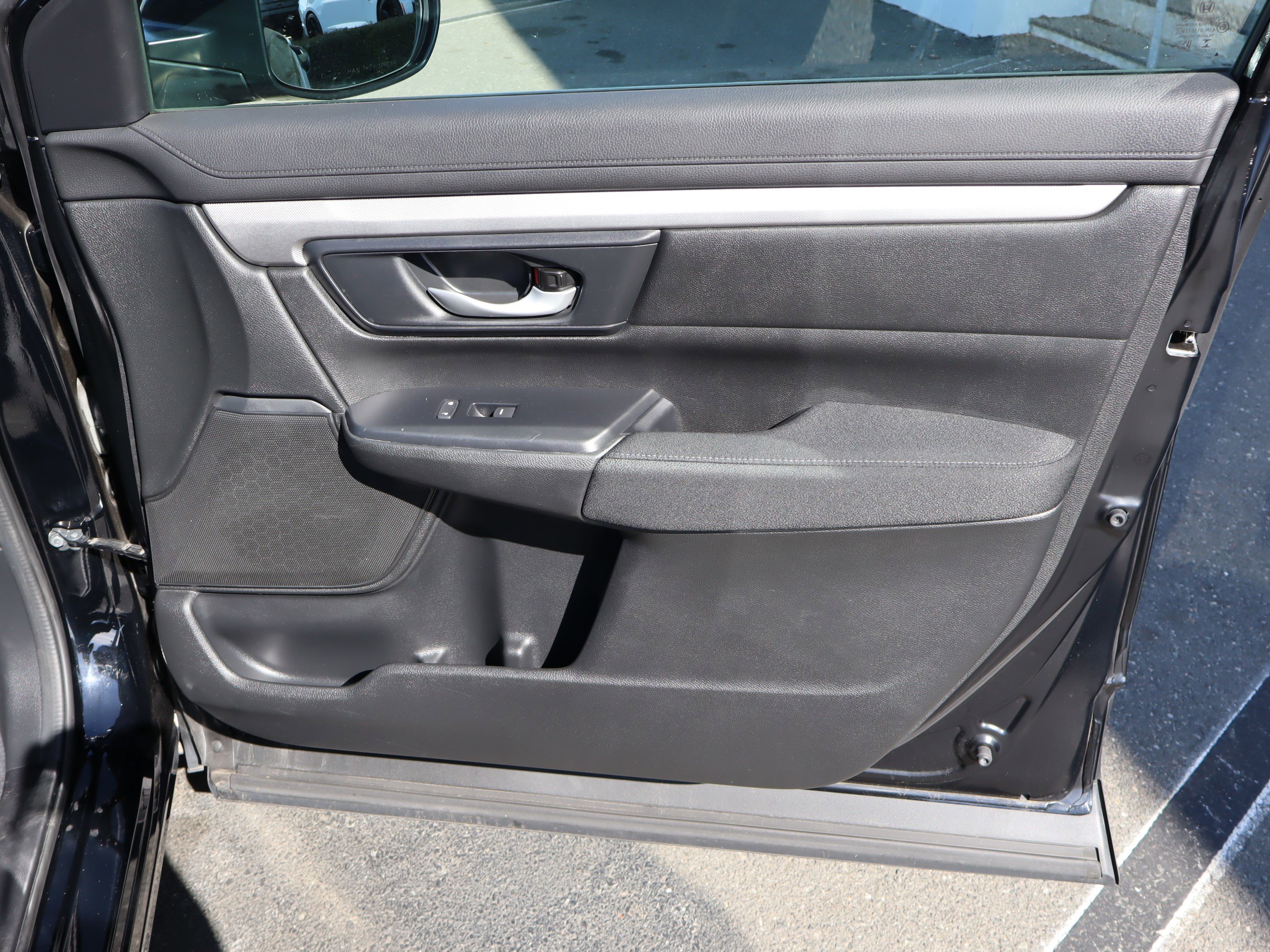 Used 2019 Honda CR-V LX image 34