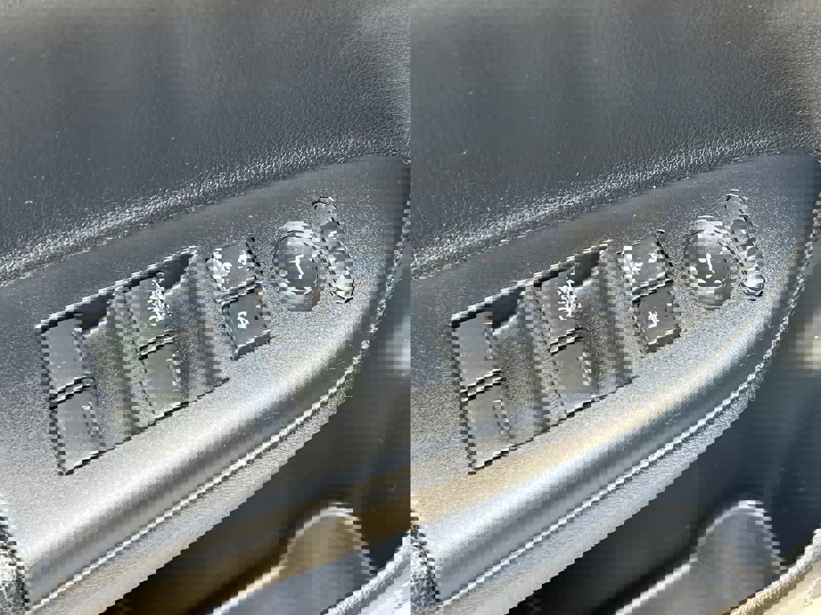 Used 2017 Honda Accord Sport image 14