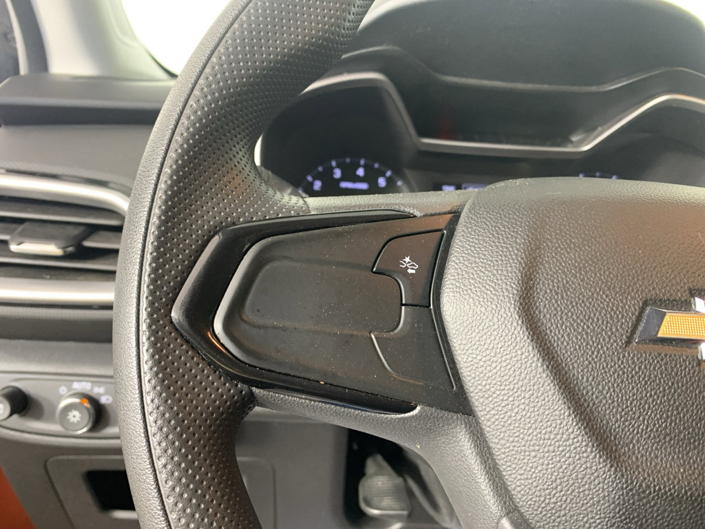 Used 2021 Chevrolet TrailBlazer LS image 19