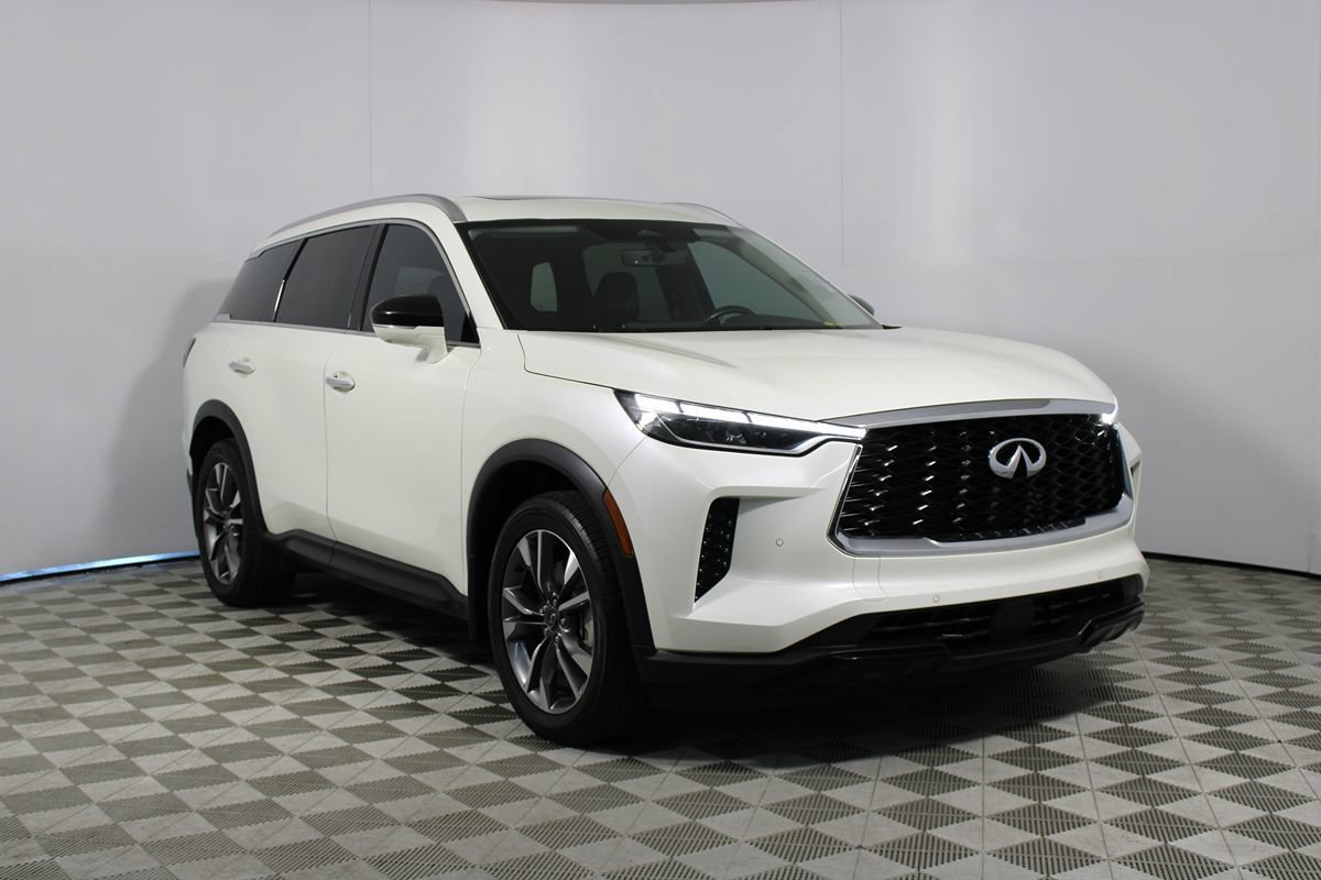 Used 2023 INFINITI QX60 Luxe w/ Cargo Package FWD image 1