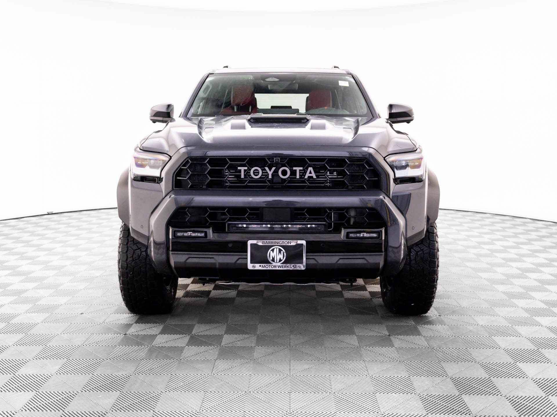 Used 2025 Toyota 4Runner TRD Off-Road AWD/4WD image 9