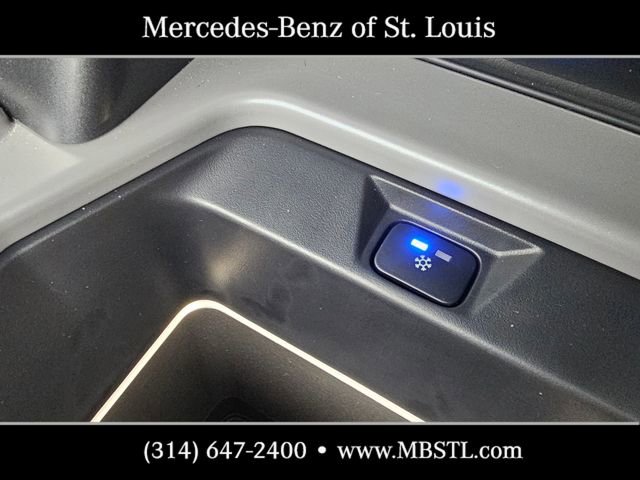 Used 2025 Land Rover Defender 110 V8 AWD/4WD image 39