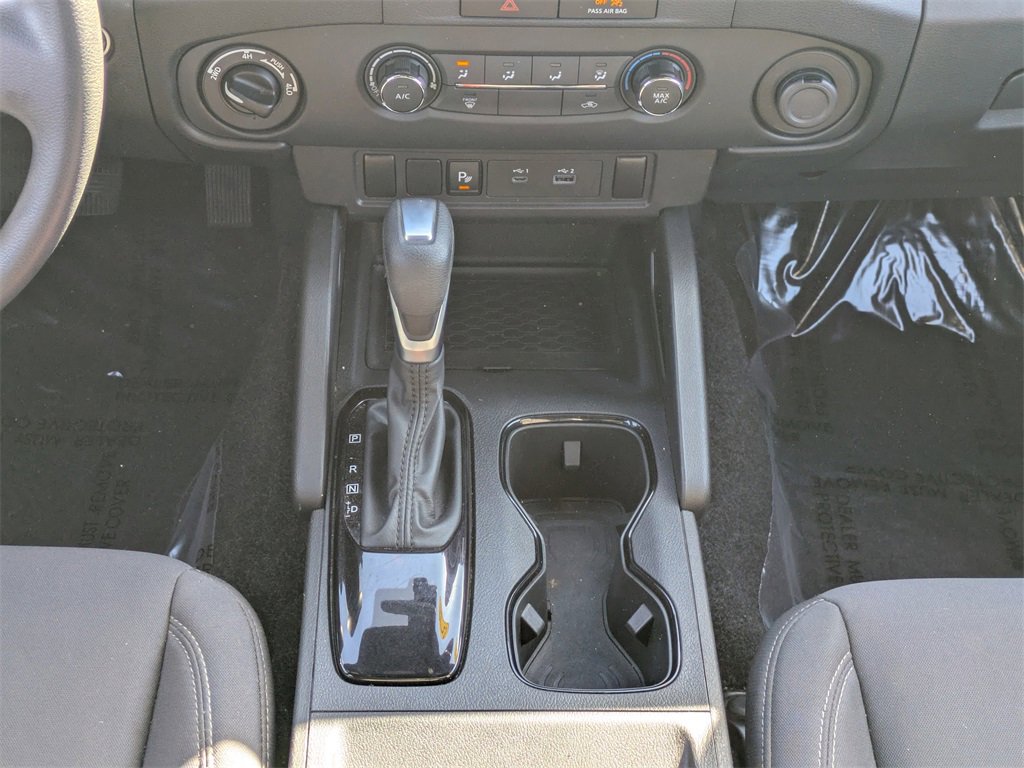 Used 2023 Nissan Frontier SV w/ Midnight Edition Package image 19