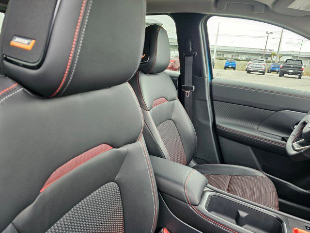 Used 2025 Nissan Kicks SR w/ SR Premium Package image 14