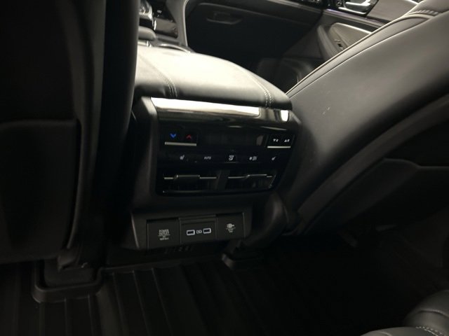 Used 2024 Acura MDX SH-AWD w/ Advance Package image 22