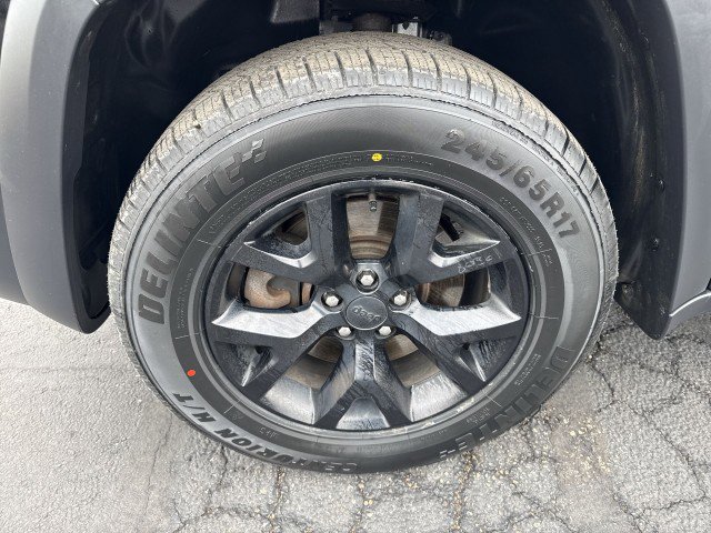 Used 2015 Jeep Cherokee Trailhawk w/ Leather Interior Group image 18