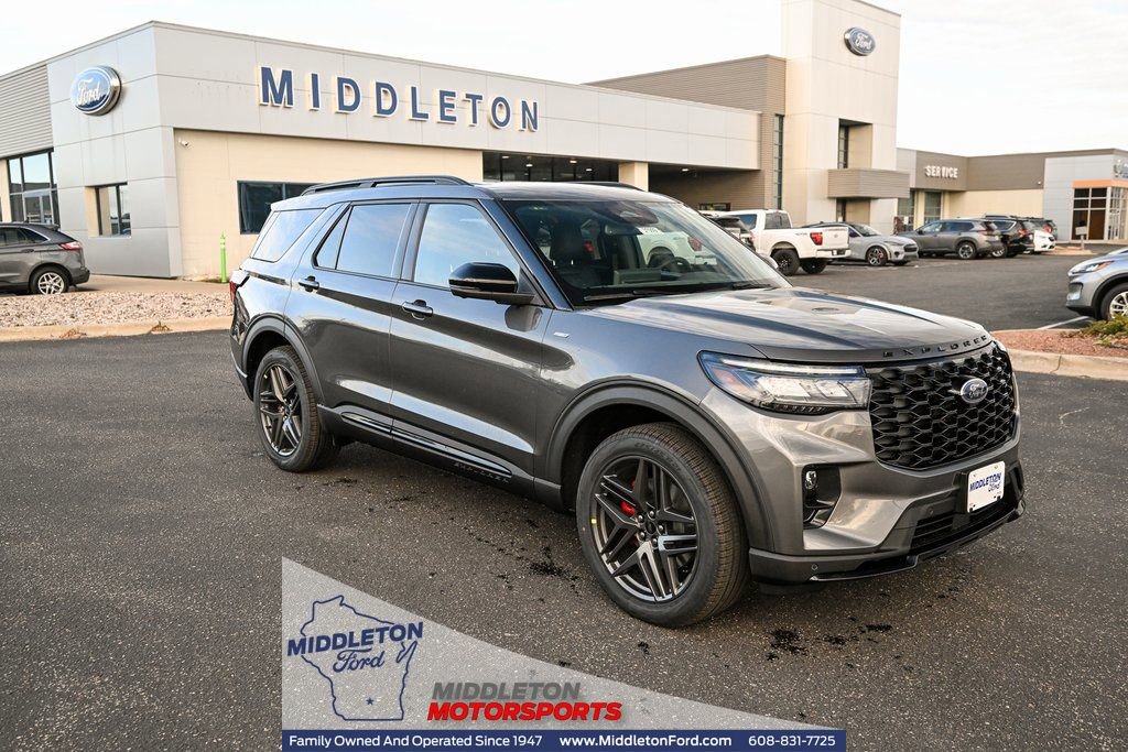 New 2026 Ford Explorer ST-Line w/ ST-Line Street Pack video 1