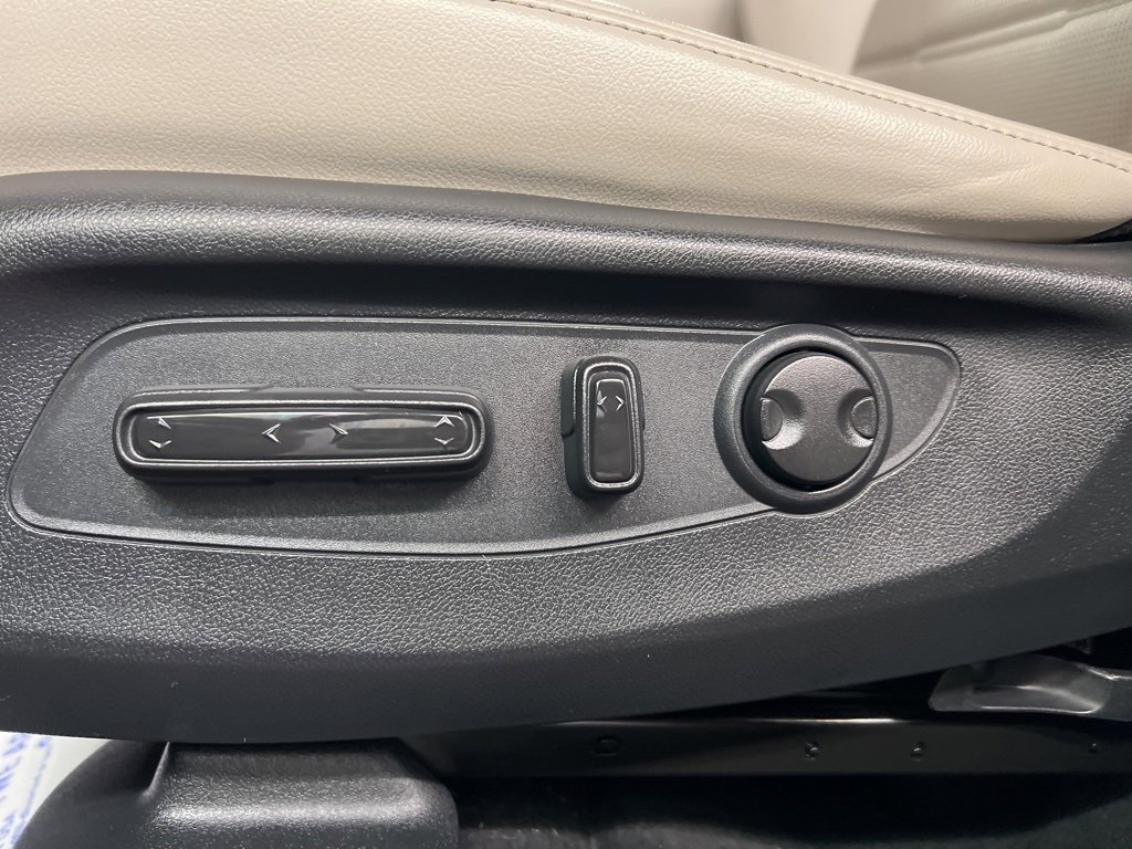 Used 2023 Honda CR-V EX-L image 29