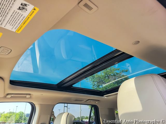 Used 2019 Lincoln Navigator Select AWD/4WD image 17