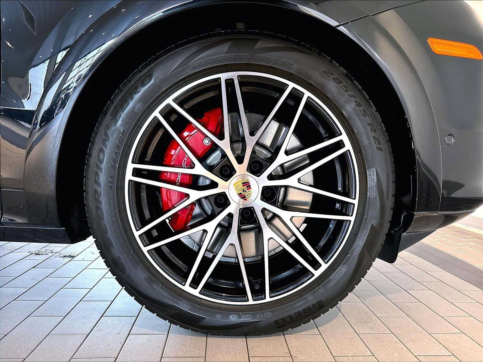 Used 2024 Porsche Cayenne S w/ Premium Package Plus (PP1) AWD/4WD image 15