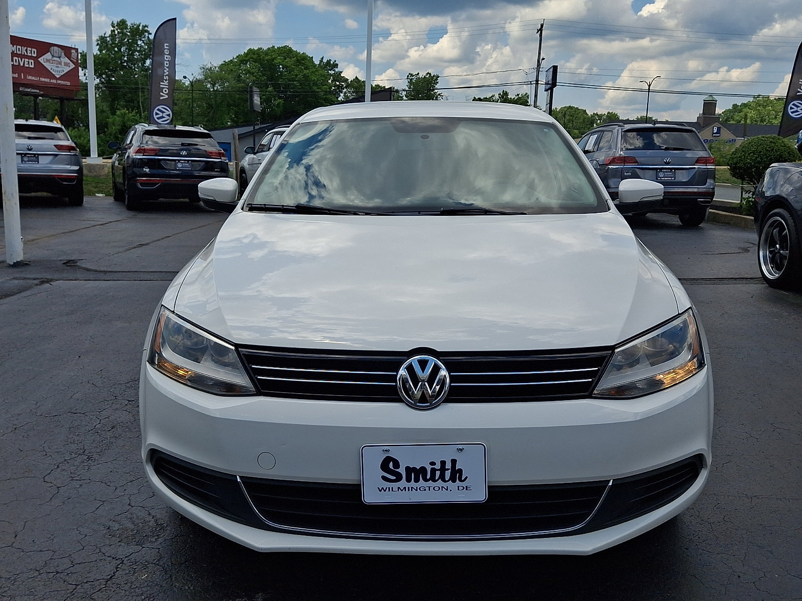 Used 2013 Volkswagen Jetta SE FWD image 2
