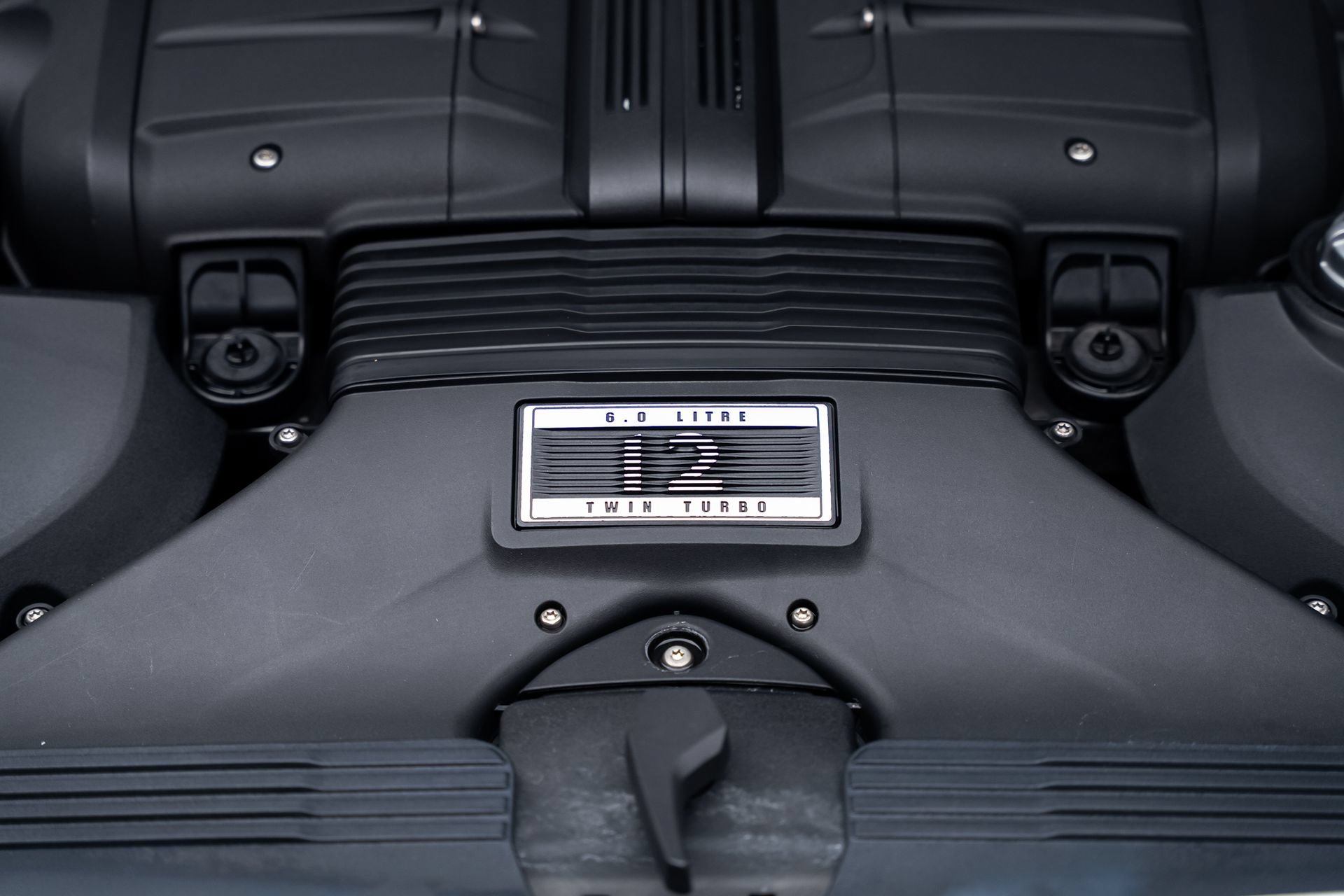 Used 2018 Bentley Bentayga AWD/4WD image 76