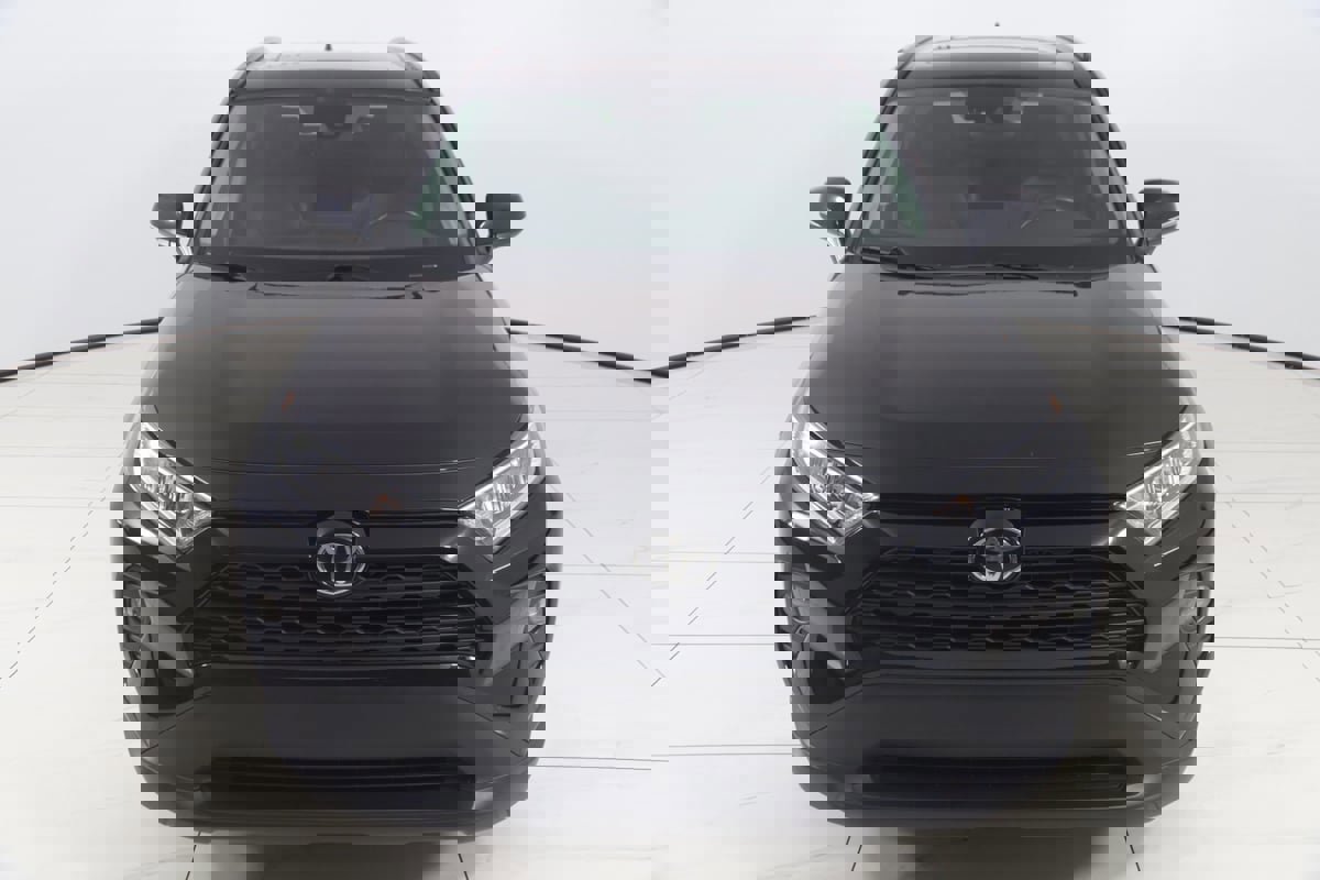 Used 2019 Toyota RAV4 XLE Premium image 49