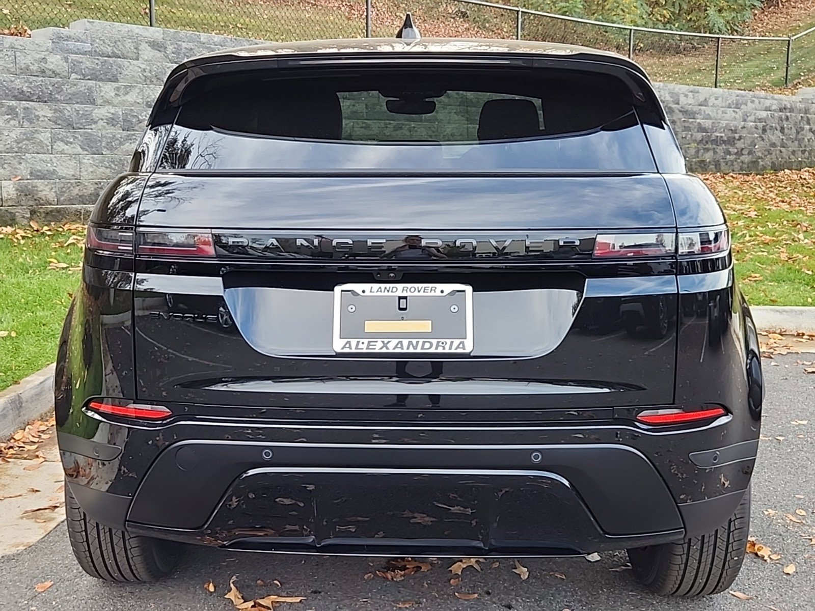 Used 2025 Land Rover Range Rover Evoque S image 7