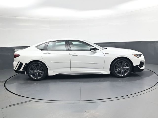 Used 2023 Acura TLX A-Spec Package image 3
